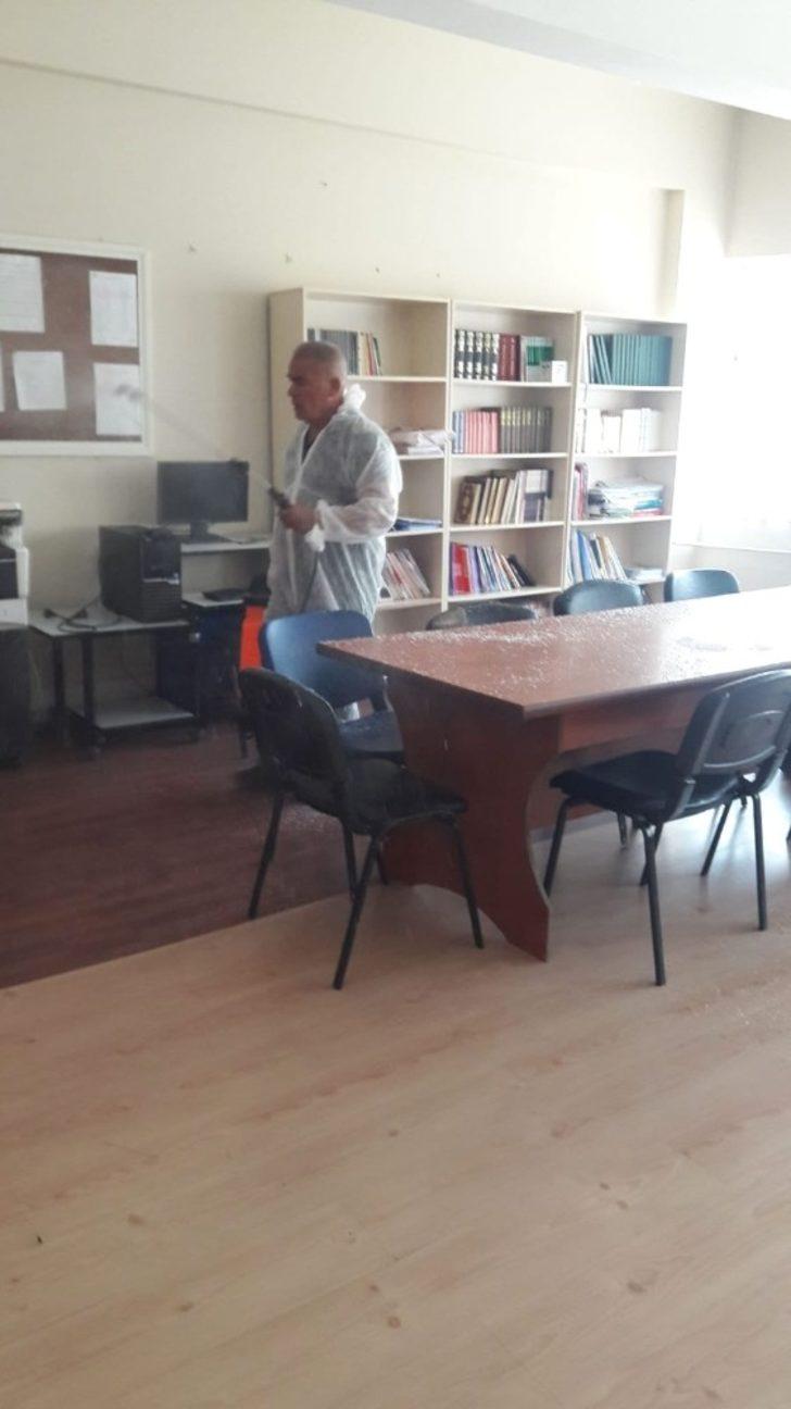 Kağızman’da LGS öncesi okullar dezenfekte ediliyor G4