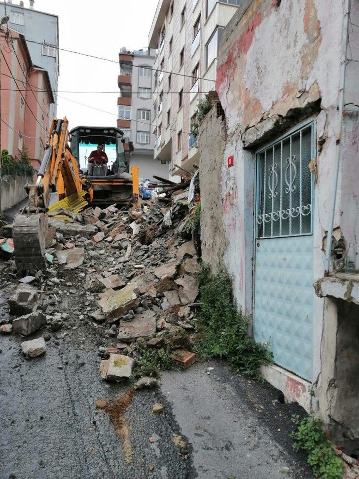Eyüpsultan’da metruk binaların yıkımı devam ediyor G4