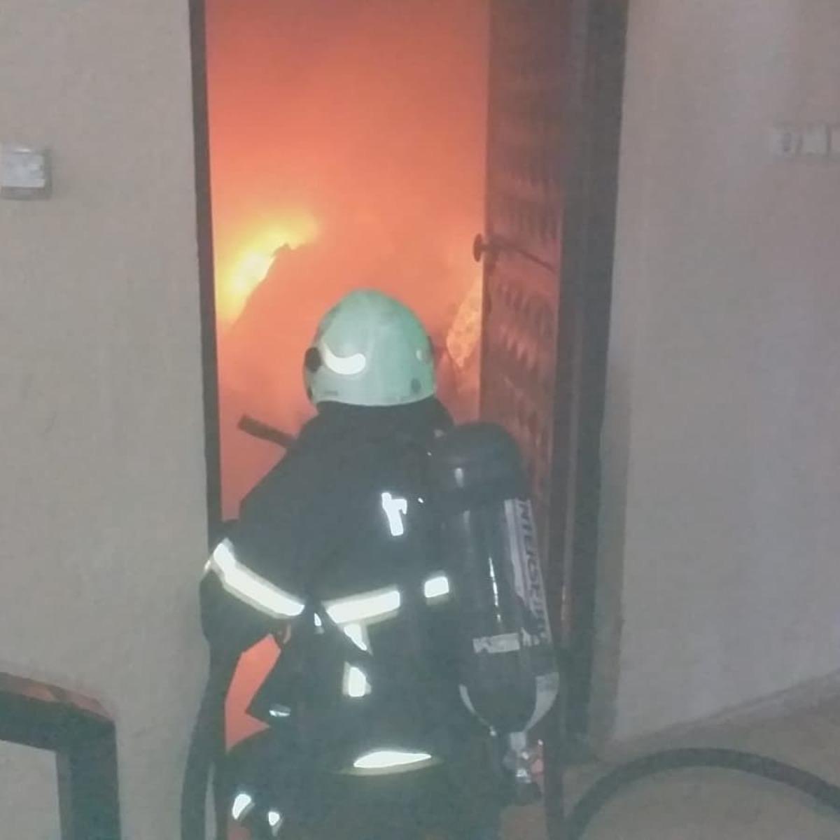 Bodrumda &ccedil;ıkan yangın korkuttu