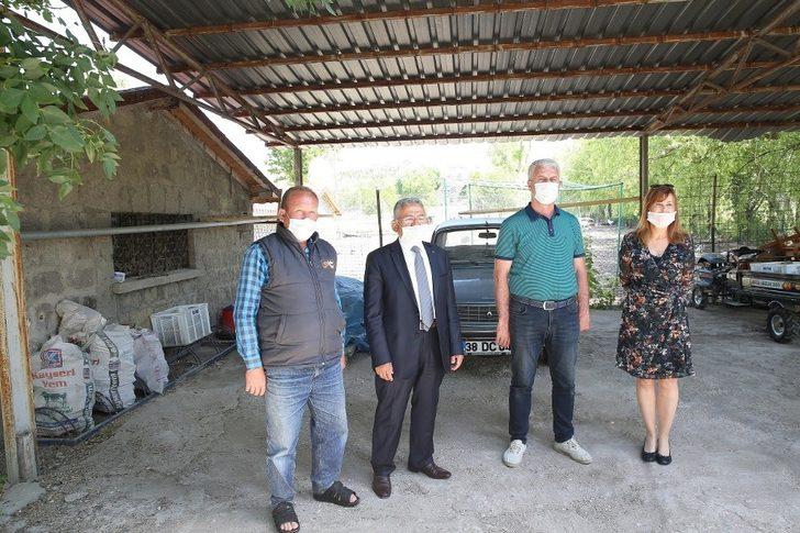 Başkan Büyükkılıç, Vali Günaydın ile birlikte Kayseri’nin Faruk Molu’yu ziyaret etti G3