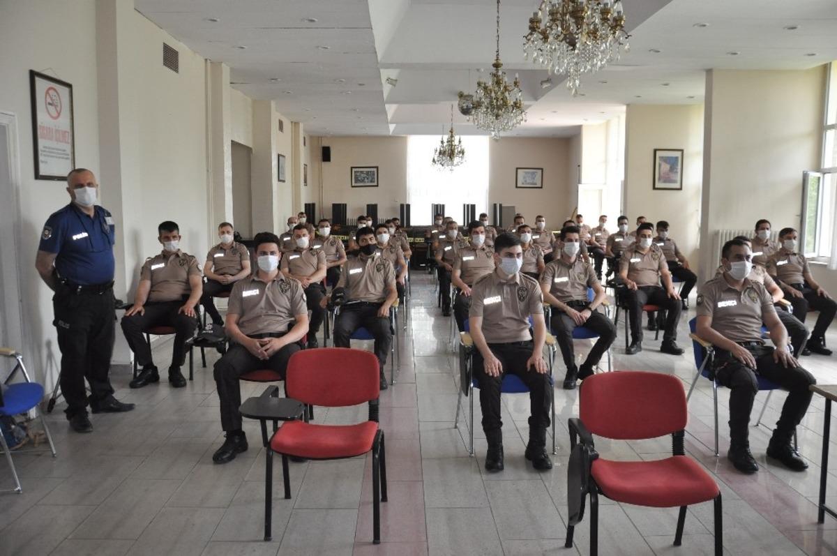 Afyonkarahisar&rsquo;da &ccedil;arşı ve mahalle bek&ccedil;ilerine &rsquo;geliştirme eğitimi&rsquo; verilmeye başlandı