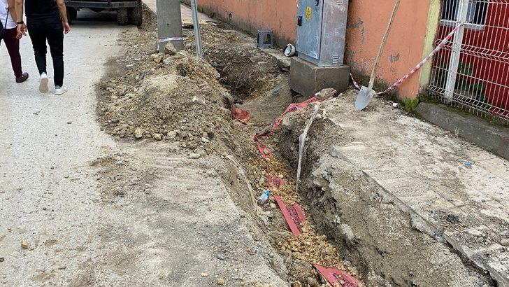 Elektrik hatları yer altına alınıyor G3