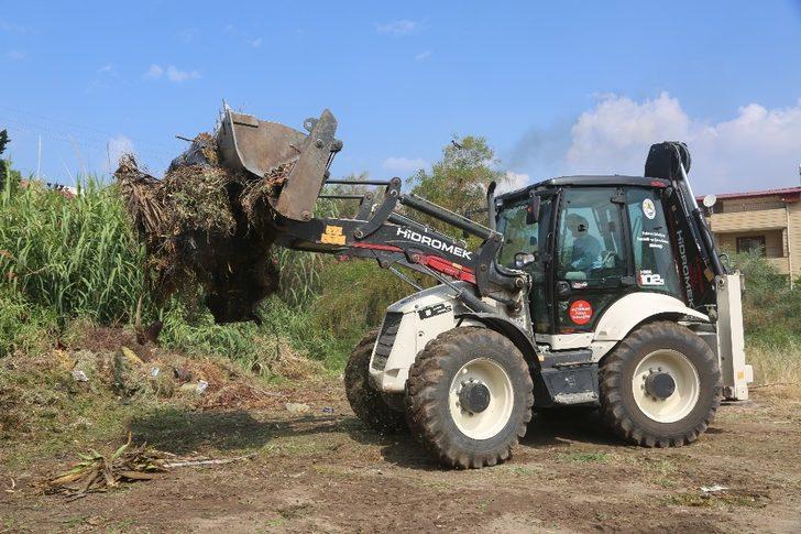 Erdemli’de sosyal alanlar temizleniyor G2