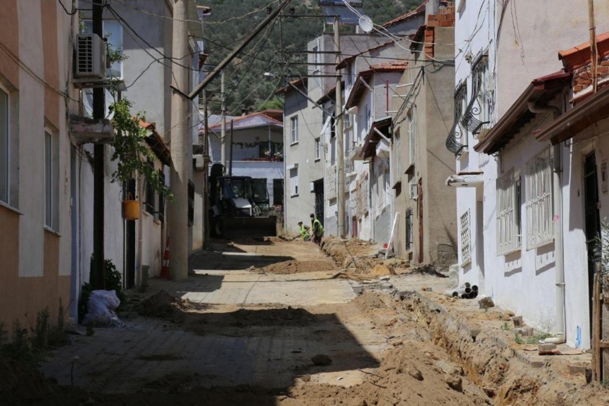 Edremit&rsquo;te doğalgaz &ccedil;alışmaları devam ediyor