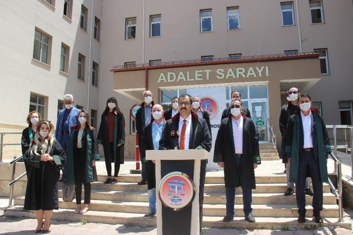 Sivas Barosundan a&ccedil;ıklama: "Avukata dokunma"