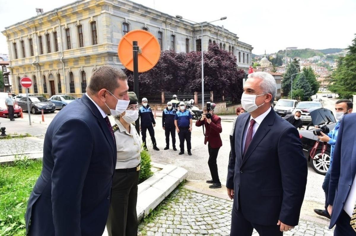 Vali &Ccedil;akır, Kastamonu&rsquo;da g&ouml;revine başladı