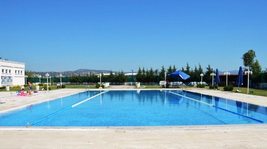 Yunusemre Belediyesi Muradiye Y&uuml;zme Havuzu hizmete başlıyor