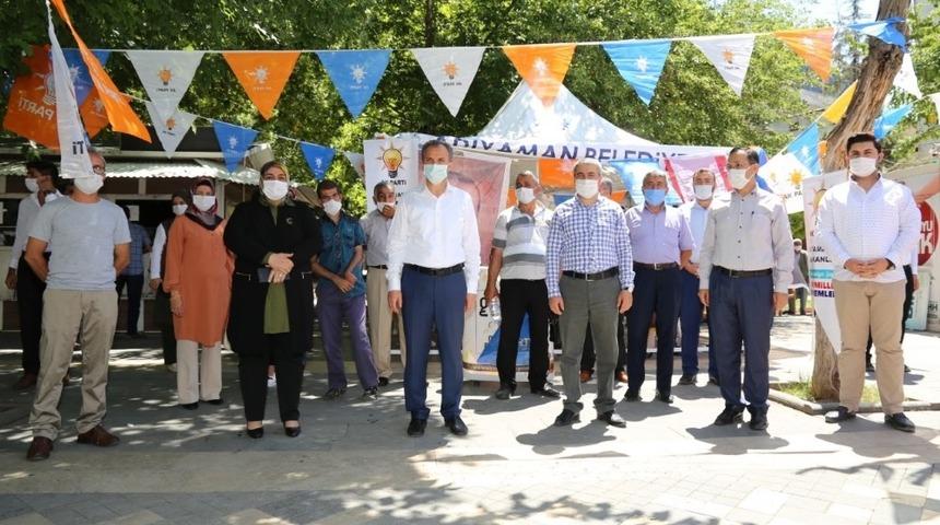 AK Parti merkez il&ccedil;e başkanlığı &uuml;ye standı a&ccedil;tı