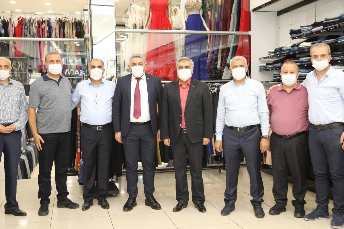 Başkan G&uuml;der, esnaf ziyaretlerini s&uuml;rd&uuml;r&uuml;yor