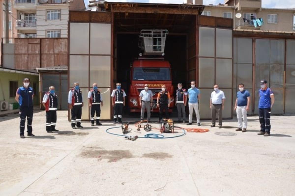 Emet Belediyesine acil durum malzeme desteği