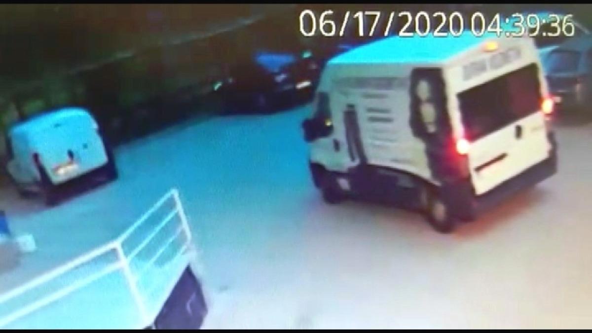 Aracı &ouml;nce &ccedil;aldı, sonra otoparka bıraktı