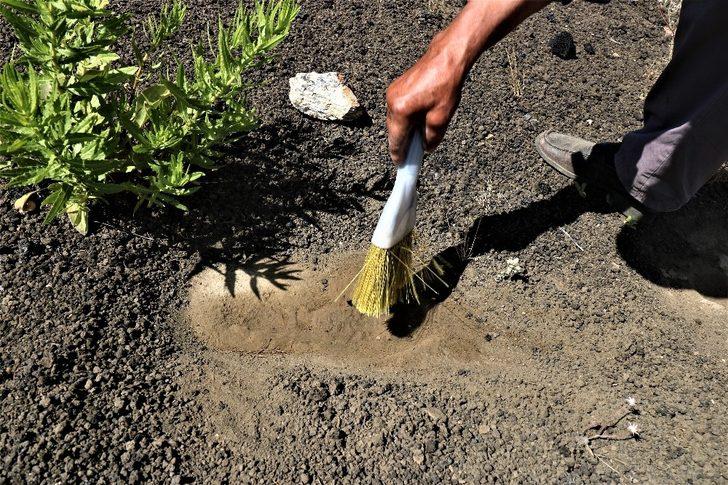 Dünya'da benzeri az! Manisa'da 12 bin yıllık insan ayak izleri G2