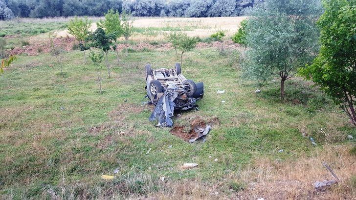 Takla atan kamyonetin sürücüsü yaralandı G3