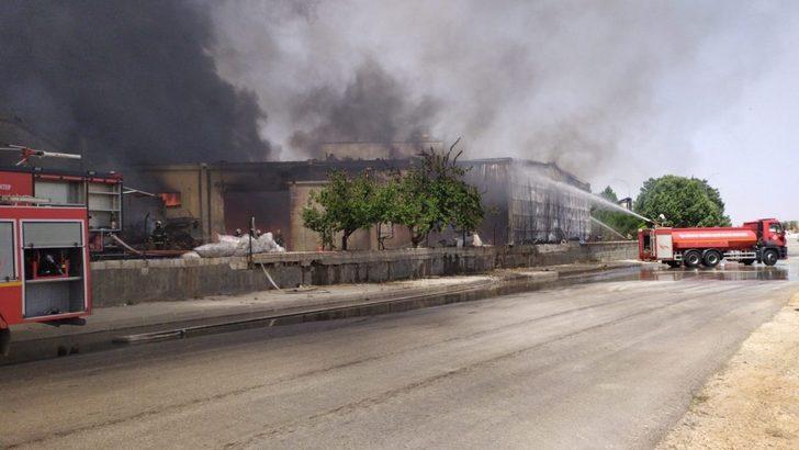 Gaziantep OSB'de fabrika yangını G1