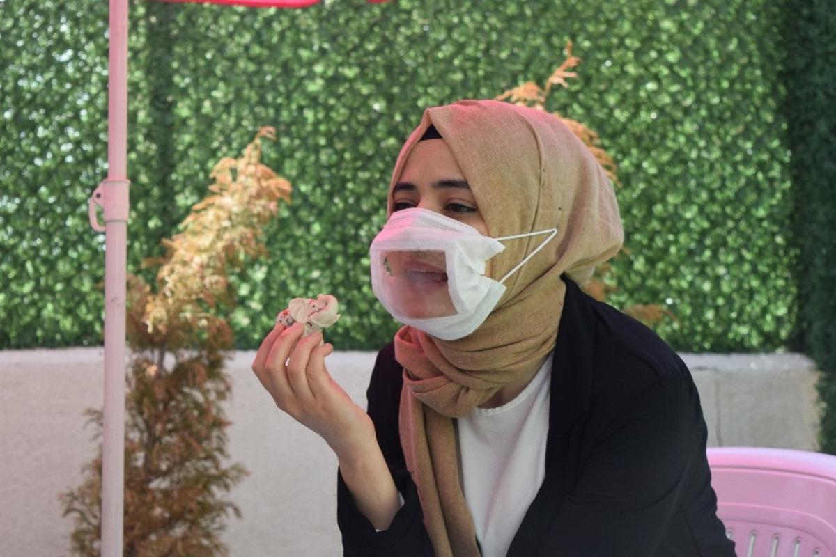 &Ouml;zel &ccedil;ocuklara, &ouml;zel maskeyle eğitim