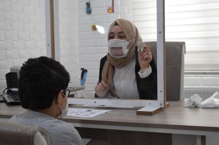 Özel çocuklara, özel maskeyle eğitim G2