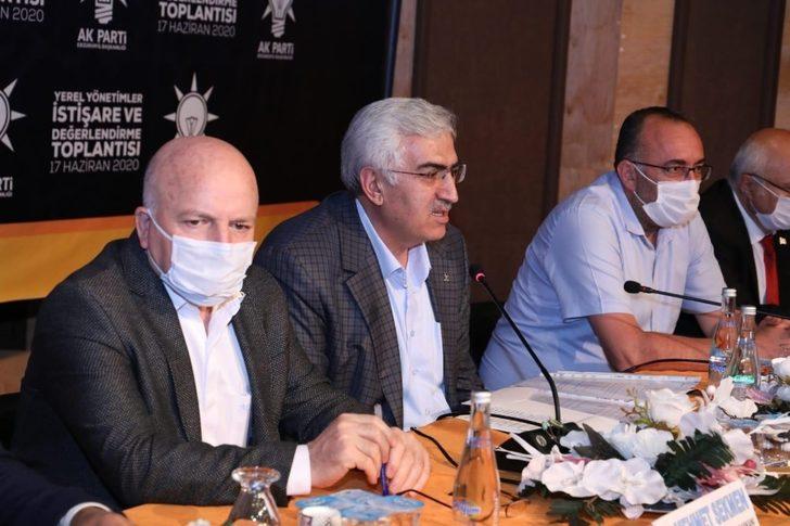 Ak Parti Yerel Yönetimler İstişare toplantısı yapıldı G3