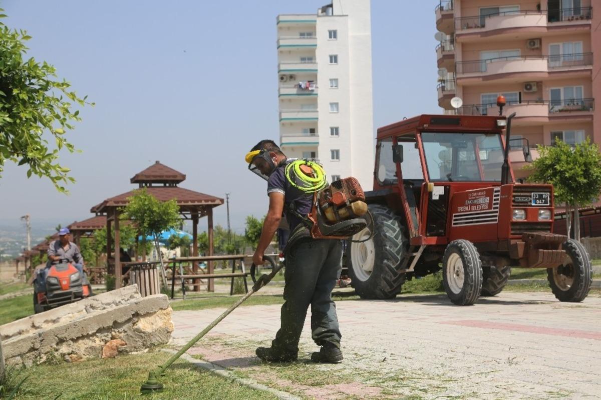 Erdemli Belediyesi&rsquo;nden &ccedil;evre d&uuml;zenlemesi