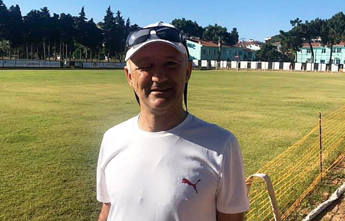 &Ccedil;eşme&rsquo;nin sevilen hocası yeşil sahalara d&ouml;nd&uuml;