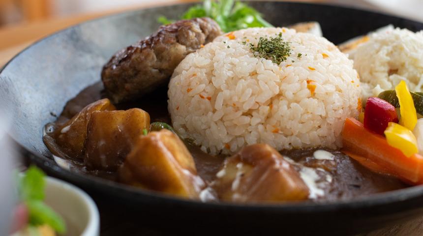 Tane tane oluyor: Şehriyeli pirinç pilavı tarifi