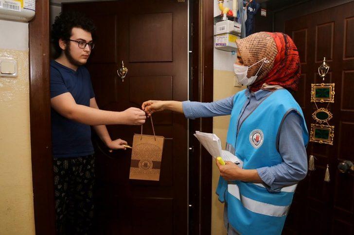 Kağıthane’de sınavlar öncesi öğrencilere motivasyon hediyesi G2