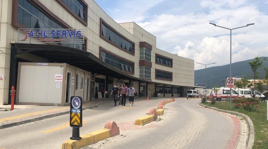 Bursa'da fabrikada &ccedil;alışan 61 iş&ccedil;i yemekten zehirlendi