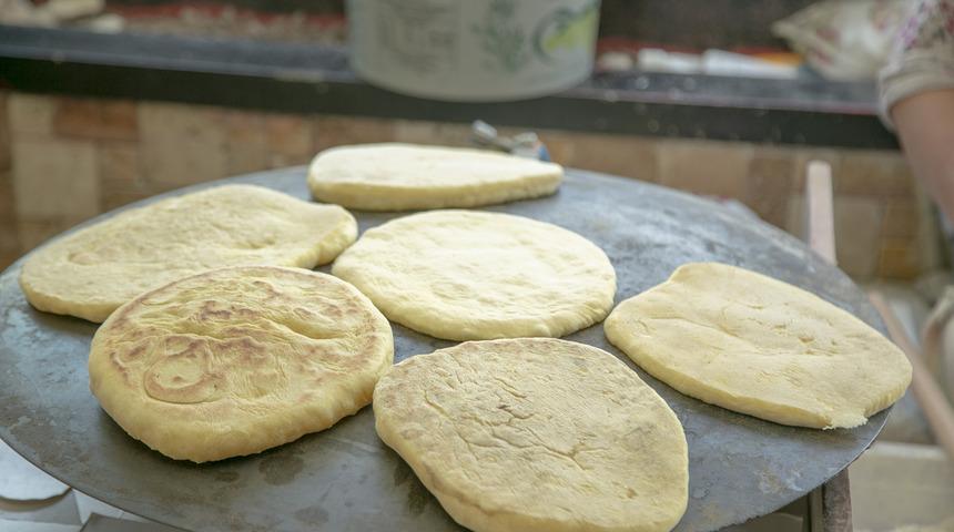 Evde kolay hazırlayacaksınız: Bazlama yapımı