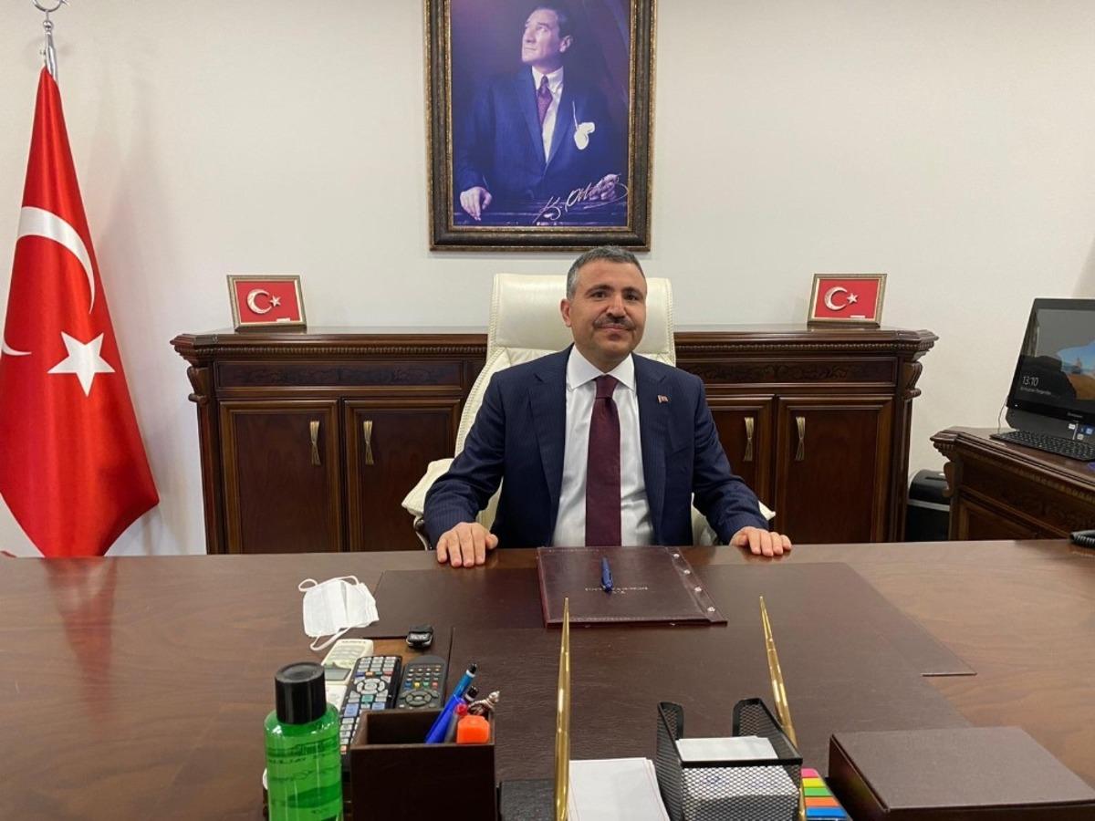 D&uuml;zce Valisi Cevdet Atay g&ouml;reve başladı