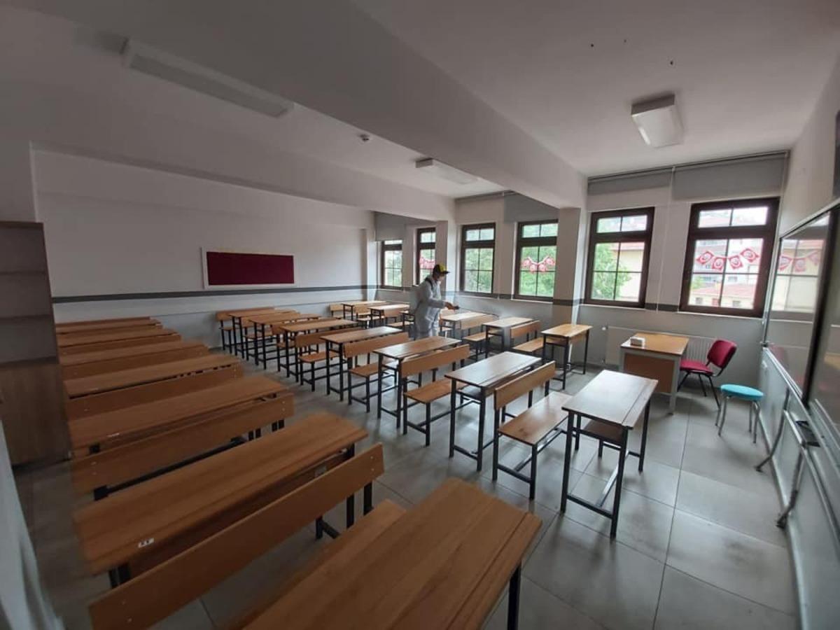 Kastamonu&rsquo;da sınav merkezlerini dezenfekte edildi