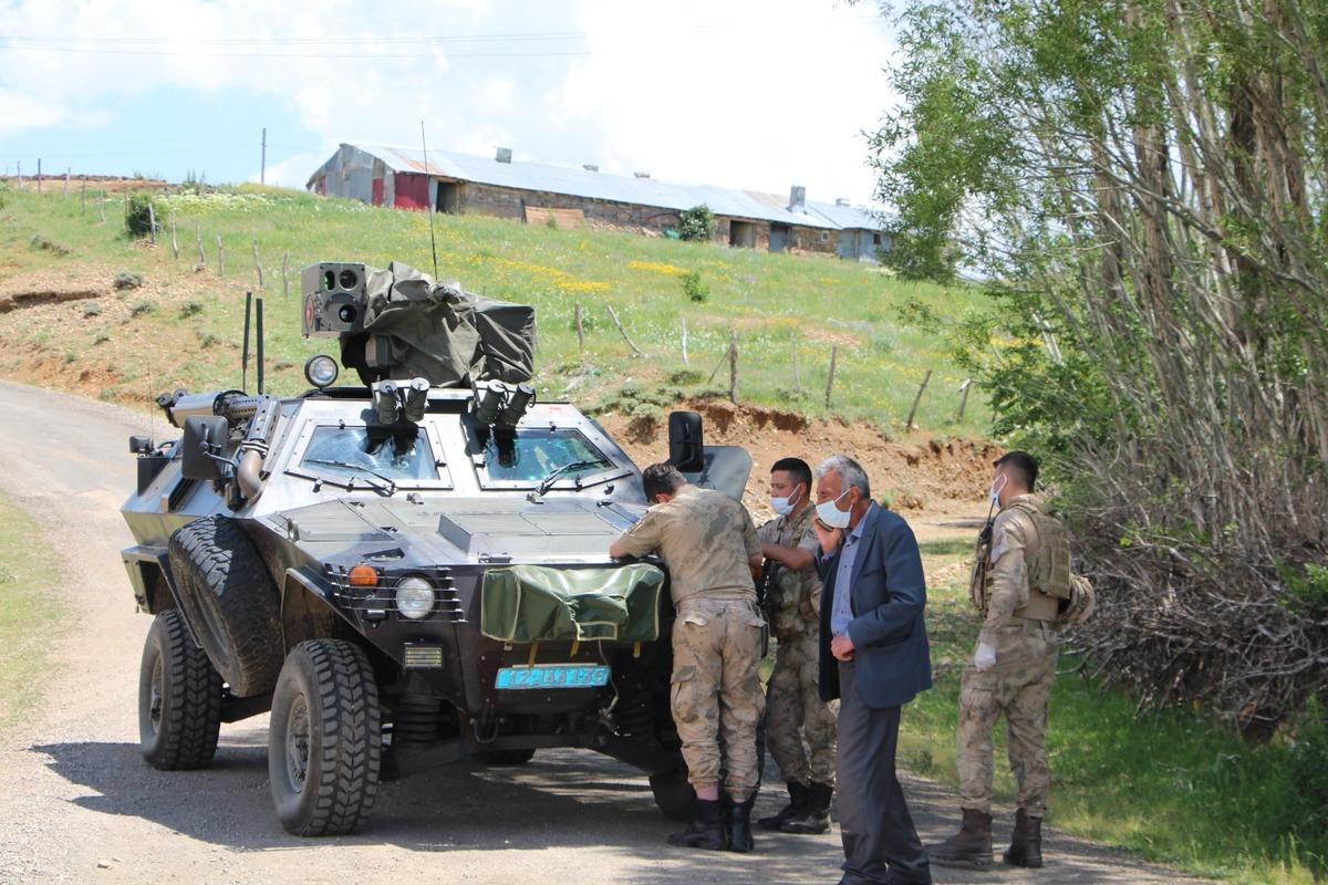 İstanbul'dan taziye i&ccedil;in gitti, k&ouml;y karantinaya alındı
