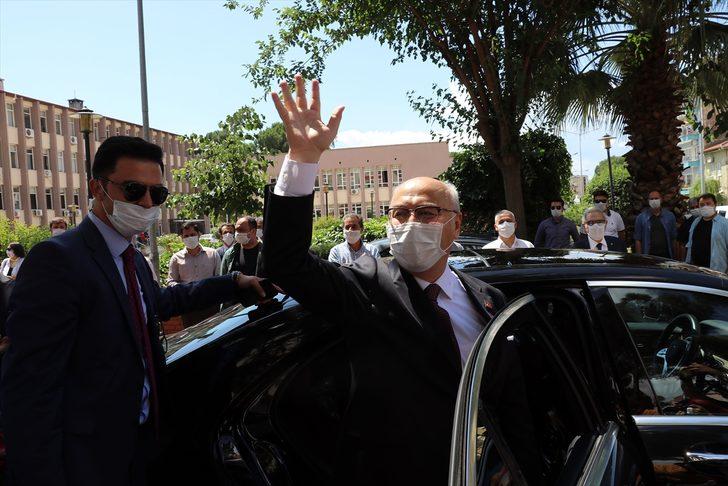 İzmir Valisi Köşger görevine başladı: G2