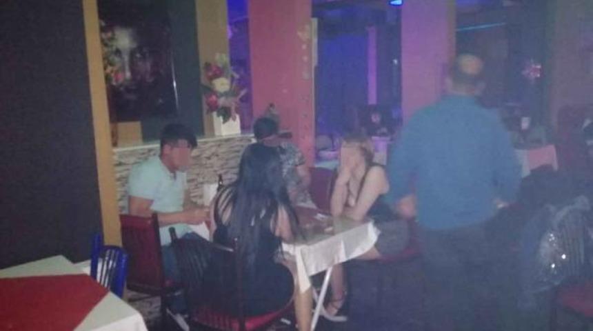 Konya'da eğlence merkezine baskın! 25 kişi hakkında işlem yapıldı