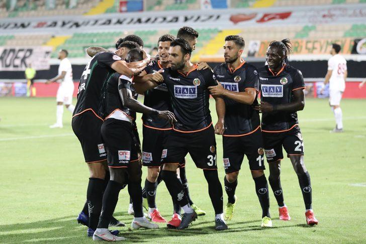 Antalyaspor'u 4-0 yenen Alanyaspor kupada finale yükseldi G3