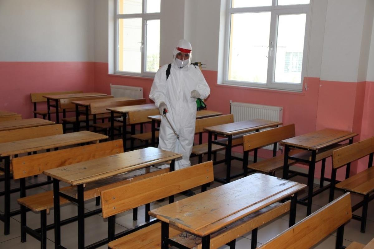 Bitlis&rsquo;te LGS &ouml;ncesi 177 okul dezenfekte edildi