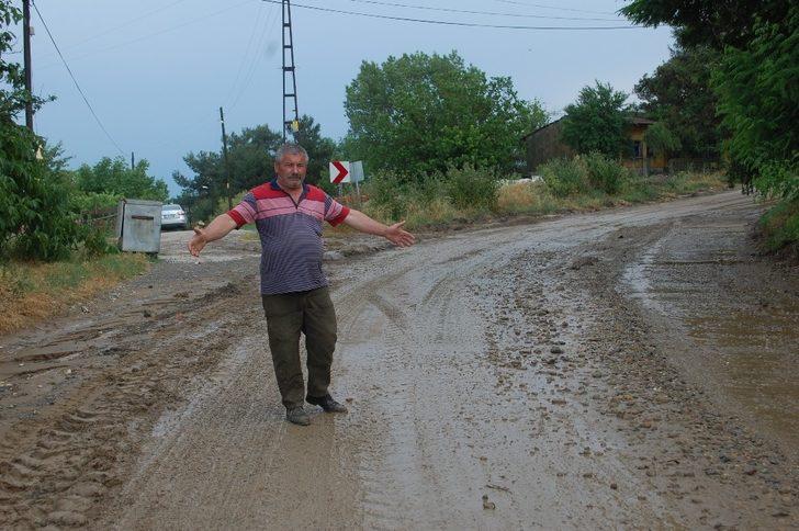 Malkara’da dere taştı, yollar bataklığa döndü G2