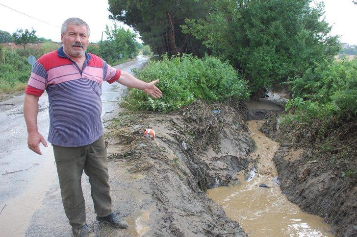 Malkara’da dere taştı, yollar bataklığa döndü G3