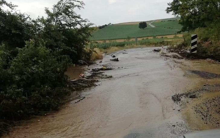 Malkara’da dere taştı, yollar bataklığa döndü G5