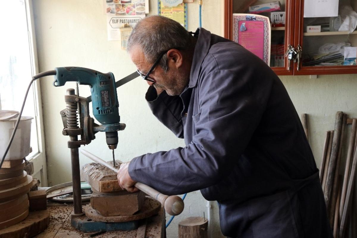 Korona vir&uuml;s baston &uuml;retimini de etkiledi