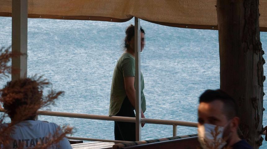 Terk eden sevgilisi gelince intihardan vazgeçti