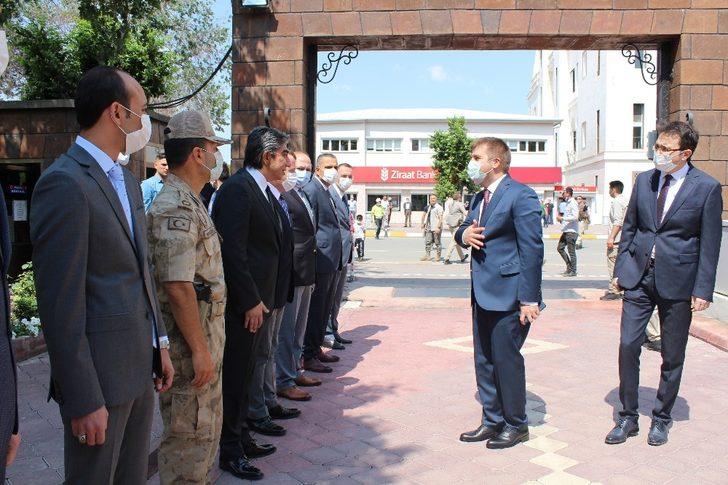 Iğdır Valisi Hüseyin Engin Sarıibrahim görevine başladı G2