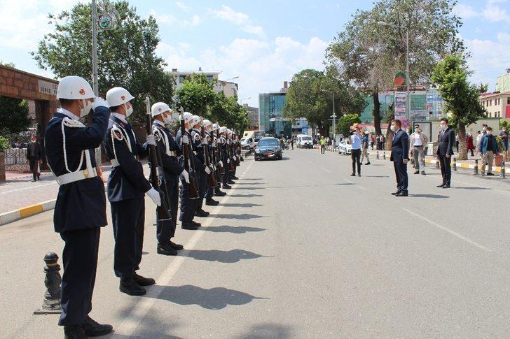 Iğdır Valisi Hüseyin Engin Sarıibrahim görevine başladı G3
