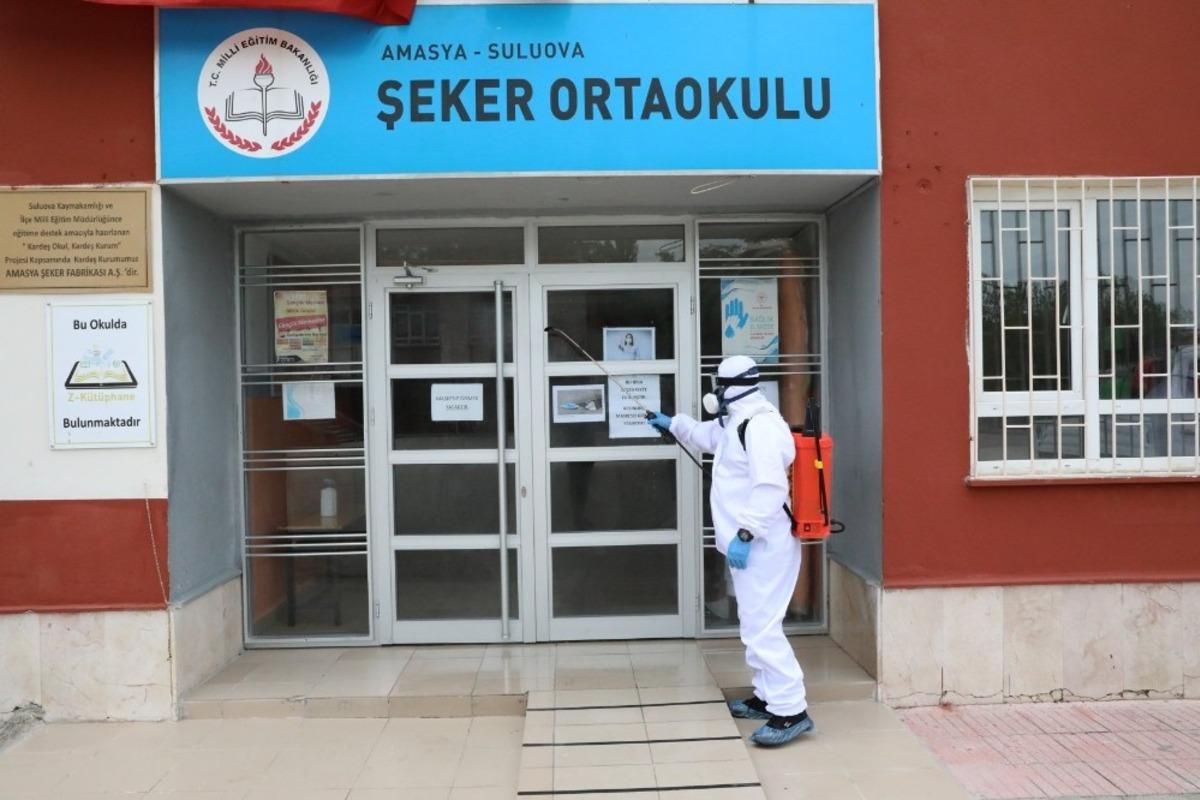 Suluova&rsquo;da sınav &ouml;ncesi okullar dezenfekte edildi