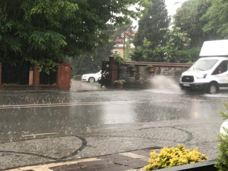 Birçok ilde sağanak etkili oldu! İstanbul istikameti trafiğe kapandı G2