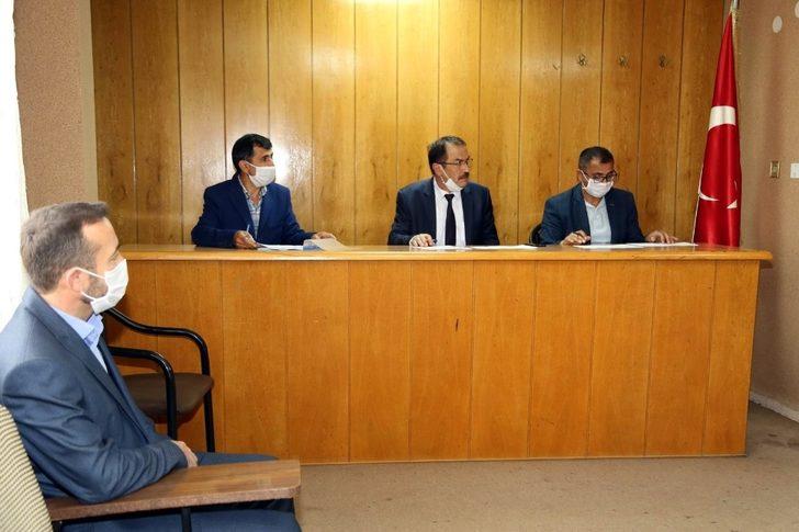 Hadim’de kiraz alım merkezi ihalesi yapıldı G2