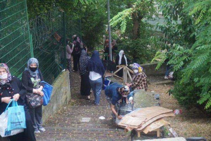 LGS öncesi Zuhuratbaba Türbesi'ne akın ettiler G4