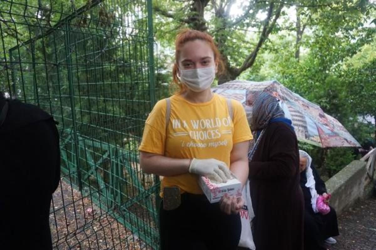 LGS &ouml;ncesi Zuhuratbaba T&uuml;rbesi'ne akın ettiler