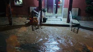 GÜNCELLEME - Kozaklı'da sağanak sele neden oldu