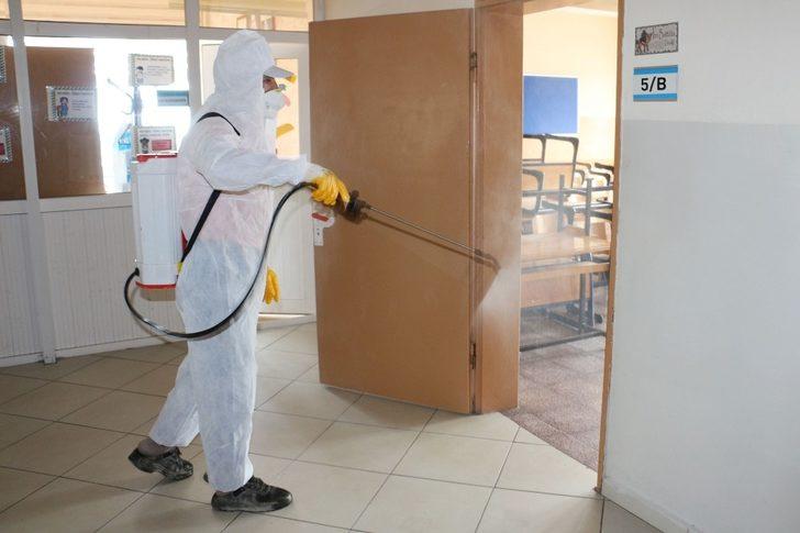 Atakum Belediyesi LGS öncesi okulları dezenfekte etti G3