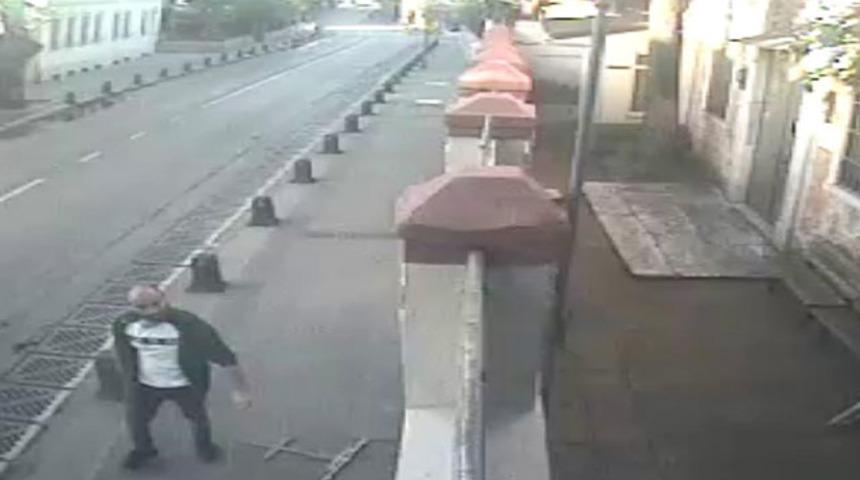 Kilisenin kapısındaki ha&ccedil;ı s&ouml;ken ş&uuml;pheli i&ccedil;in istenen ceza belli oldu