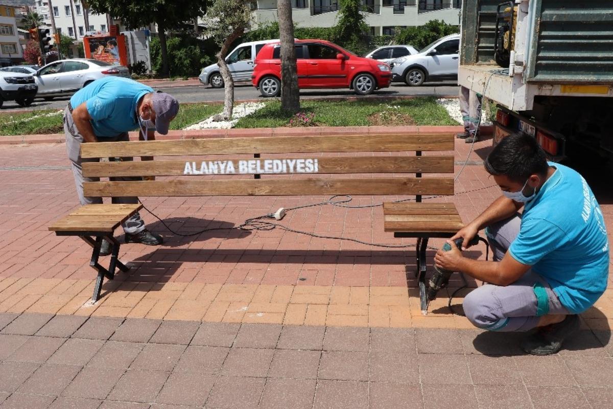 Banklarda yeni sosyal mesafeli d&ouml;nem